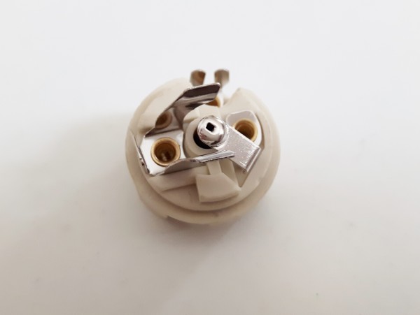 E14 Lamp Holder Plain Skirt Chrome Finish