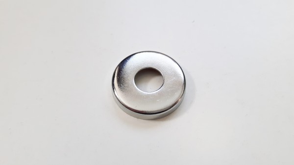 5 X CHROME PRESSED NUT COVERS WASHERS 10MM CENTRE HOLE