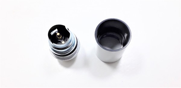 B22 BC Bakelite lampholder plain skirt black or white 65mm high 40mm wide 10mm thread