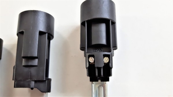 Cream drip plastic candle cover and E14 lamp holder 65mm x 24mm wide relco