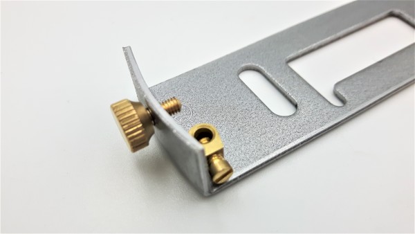 Ceiling rose hook plus strap 100mm dia brass finish