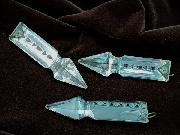 Vintage chandelier half albert drops 