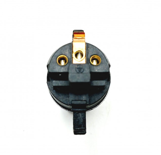 Switched lamp holder BC B22 old Brass half inch base thread