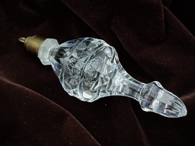 Antique Edwardian chandelier glass finial 