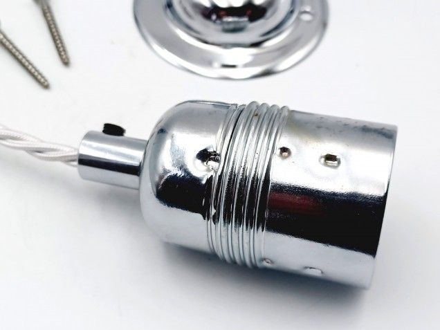 Light pendant set in Chrome with E27 Lamp Holder plain skirt