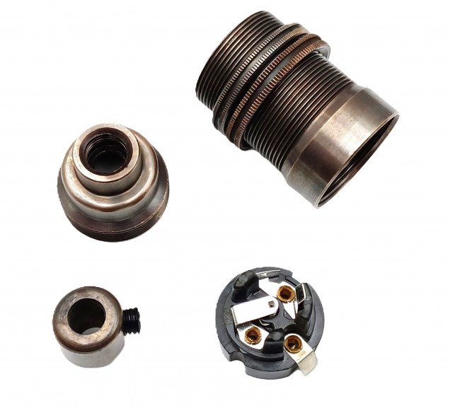 Antique Brass Ceiling Rose With E14 Lamp Holder Set 100mm Ceiling Rose