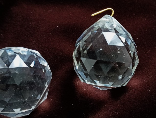 Chandelier faceted crystal ball 30mm B stock