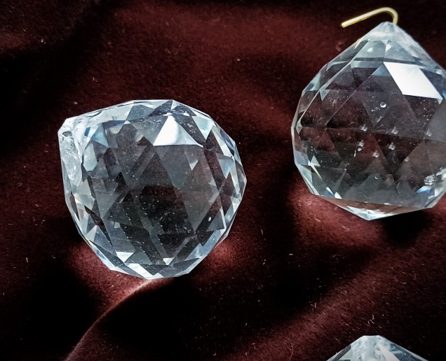 Chandelier faceted crystal ball 30mm B stock