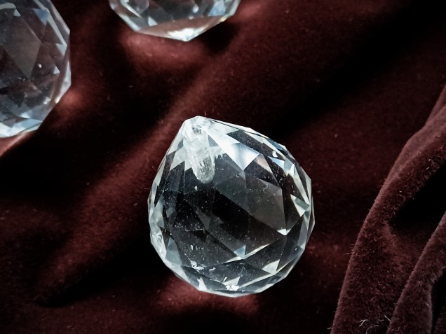 Chandelier faceted crystal ball 30mm B stock