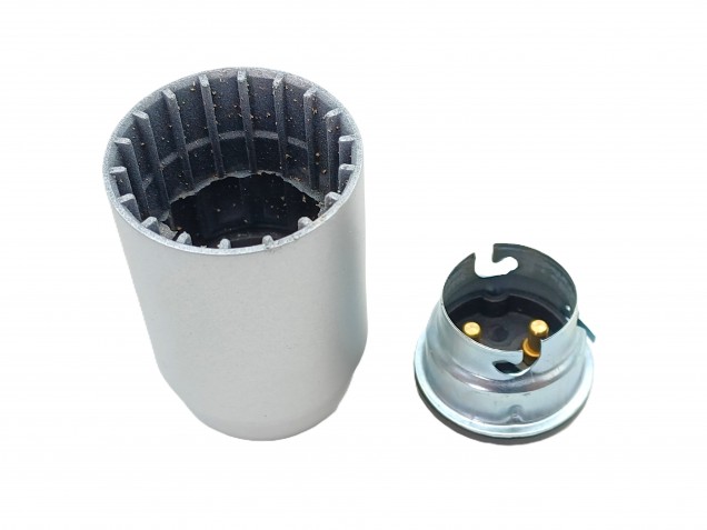 B22 BC Bakelite lamp holder plain skirt silver 10mm base thread 