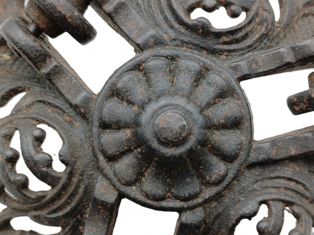 Antique iron rise and fall chandelier pully C1850