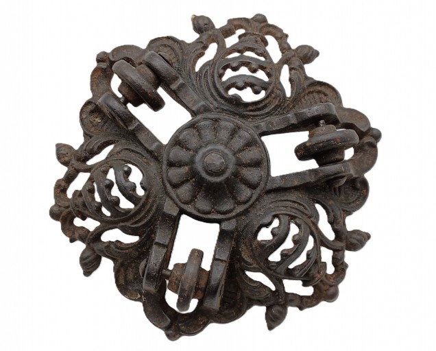 Antique iron rise and fall chandelier pully C1850