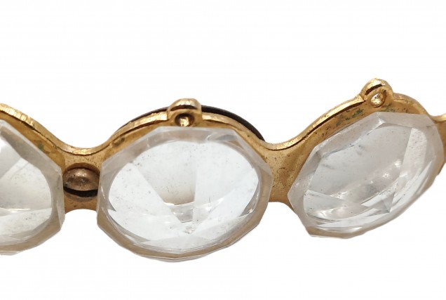 Chandelier Ring With Crystal Buttons 