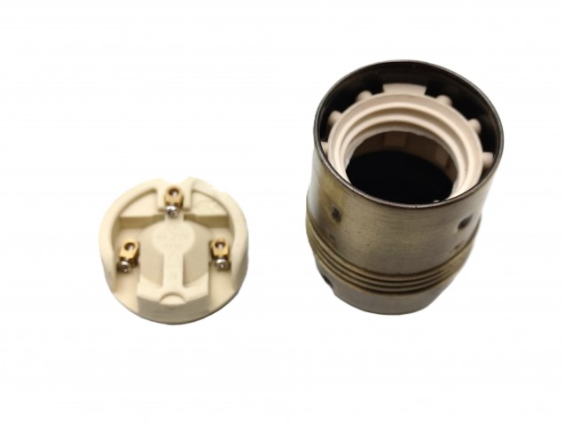 ES E27 metal lamp holder plain skirt in antique brass