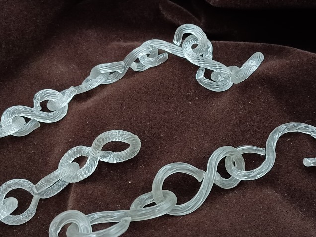 Murano Chandelier Sway Chain Clear