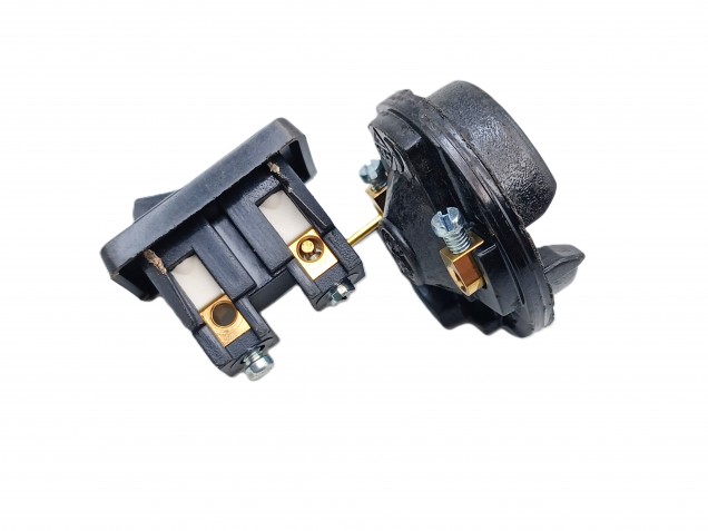Rocker switch lamp holder E27 in gold threaded skirt and shade rings