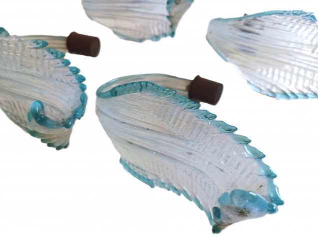 4 Murano chandelier Leaves blue glass with dark blue bordering 