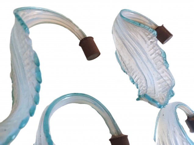4 Murano chandelier Leaves blue glass with dark blue bordering 