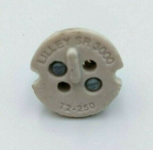 Lamp holder With Cord Grip BC B22 Antique brass