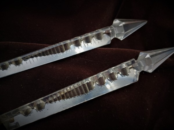 Crystal chandelier icicle drops