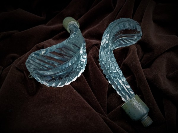 Chandelier crown Leafs 