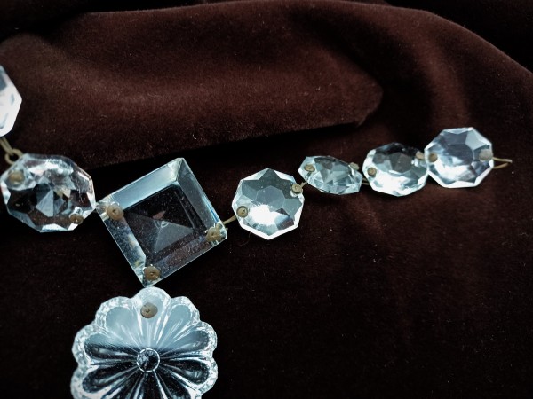 Chandelier Crystal Button Strand Antique With Divider And Rosette