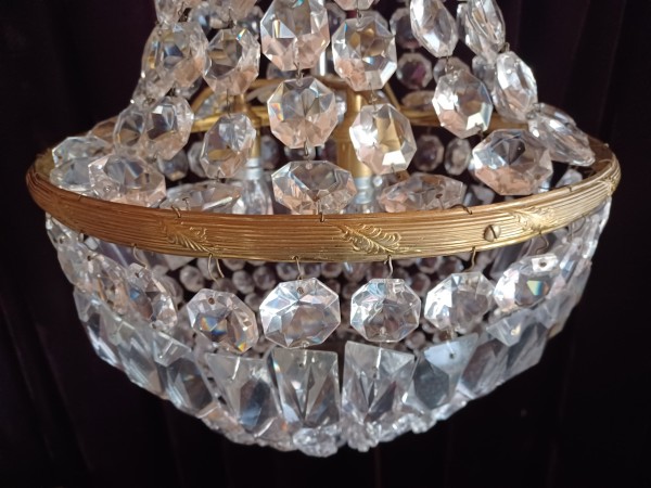 Large tent and bag crystal and glass chandelier 