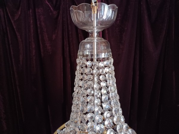 Large tent and bag crystal and glass chandelier 