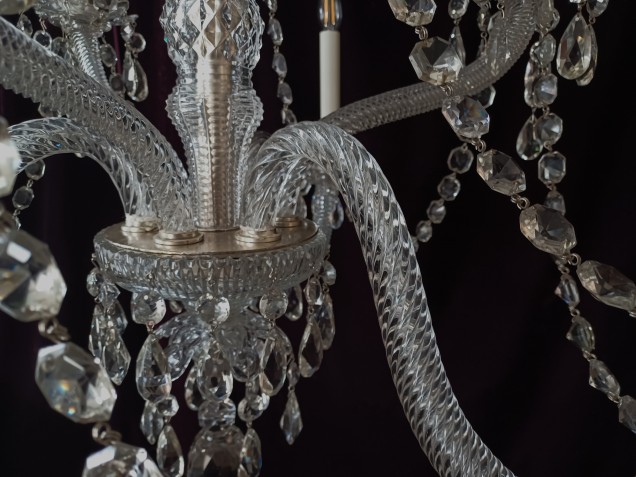 Perry and Co 6 arm cut glass and crystal chandelier dating from the early 20th Century