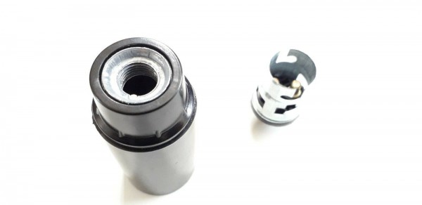 Bakelite B15 SBC lamp holder black plain or threaded skirt plus rings M10 base