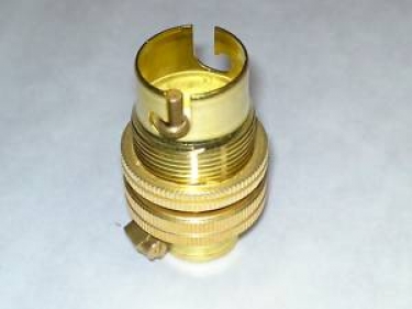 Lamp holder SBC B15 earthed half inch base thread