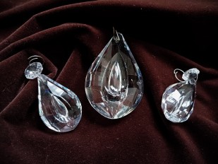 Crystal chandelier drops