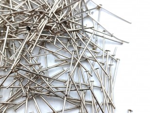 100 grams of Nickel pins 30mm x 0.9mm (approx 720 pins)