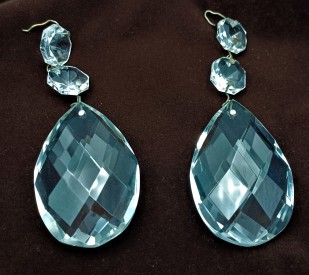 Crystal chandelier almond drops